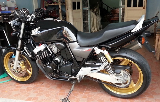 ขาย cb 400 vtec 3 อินวอย สรรพสามิตร ขาย cb 400 vtec 3 อินวอย สรรพสามิตร