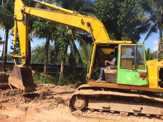 PC200-3 ซีเรียล32961  คอนโทนสั้น..รถแห้งทั้งคัน สภาพดี..รถผู้รับเหมาก่อสร้าง..