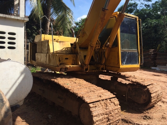 PC200-3 ซีเรียล32961  คอนโทนสั้น..รถแห้งทั้งคัน สภาพดี..รถผู้รับเหมาก่อสร้าง..