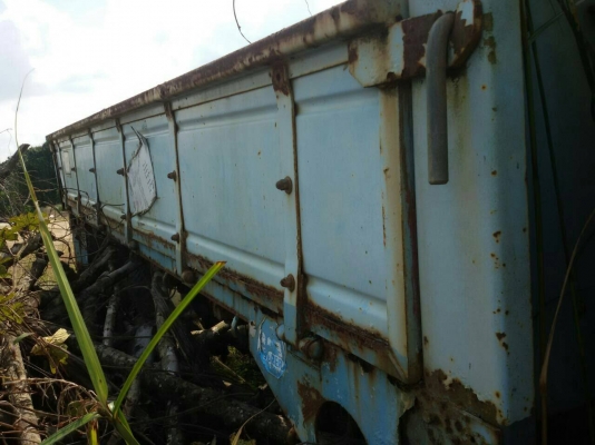 4ล้อกระบะNKR 88 แรง เกียร์สั้น ขายตามสภาพไม่มีเล่ม..รถจอดไว้นาน.....