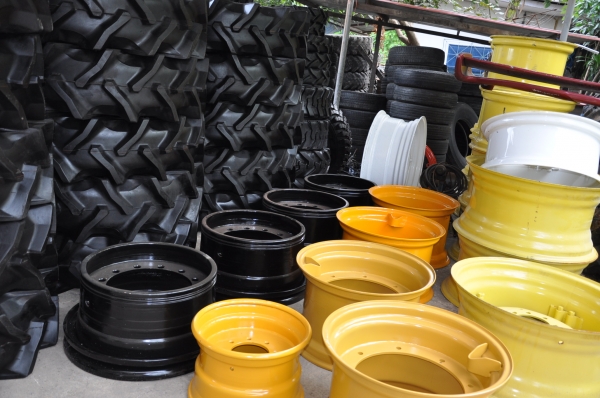 ยางรถตักใหม่ ขนาด 16.9-24 OTANI  ราคาถูก