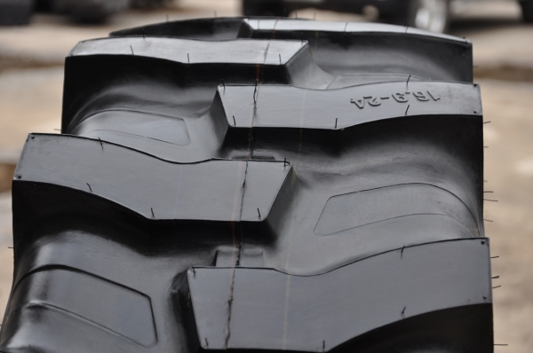 ยางรถตักใหม่ ขนาด 16.9-24 OTANI  ราคาถูก