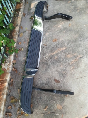 ขายบันไดข้างและกันชนหลัง toyota sport cruiser 4wd