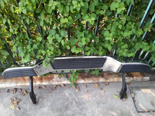 ขายบันไดข้างและกันชนหลัง toyota sport cruiser 4wd