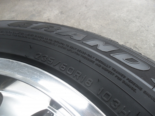 ล้อแม็ก 18นิ้ว 6รู พร้อมยาง สวยๆ 4 ล้อ ราคา 7500 บาท ล้อแม็ก 18นิ้ว 6รู พร้อมยาง สวยๆ 4 ล้อ ราคา 7500 บาท