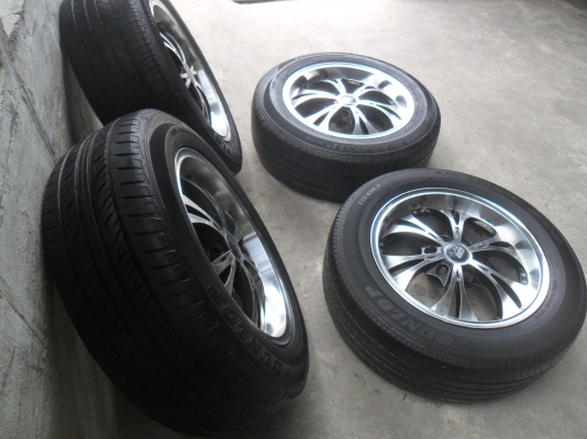 ล้อแม็ก 18นิ้ว 6รู พร้อมยาง สวยๆ 4 ล้อ ราคา 7500 บาท ล้อแม็ก 18นิ้ว 6รู พร้อมยาง สวยๆ 4 ล้อ ราคา 7500 บาท