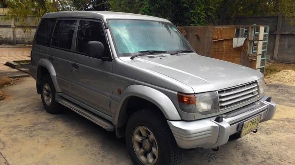 ขาย Pajero Shogun สภาพดี ไม่มีชนหนัก