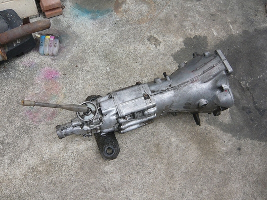 ขายเกียร์มาสด้าแฟมิเลีย 5 สปีด 3850 บาท