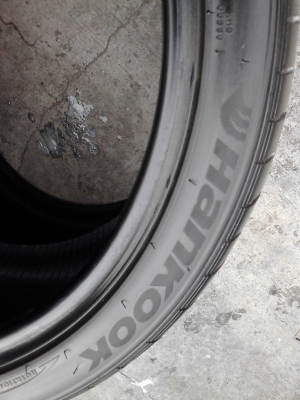 255/35R18 HANKOOK  VENTUS V12 EVO ปี2012  ( ไม่มีปะ )   มี 2 เส้น TEL.081-427-3941