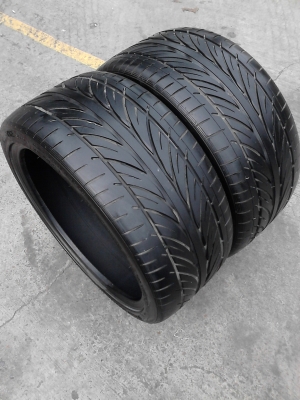 255/35R18 HANKOOK  VENTUS V12 EVO ปี2012  ( ไม่มีปะ )   มี 2 เส้น TEL.081-427-3941