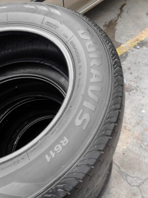 215/65R16  BRIDGESTONE DURAVIS  R611   ชุด 4  เส้น TEL.081-427-3941