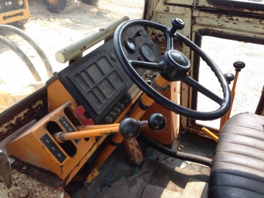 ราคาพิเศษมากๆ รถตัก KOMATSU 510 ยอดนิยม นำเข้าจาก ญี่ปุ่น+++ เดิมๆ ขายถูกมาก 090-986-2521