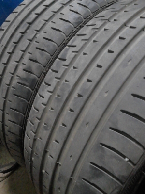 225/35R20 acceiera PHI ปี2012 มี 2 เส้น TEL.081-427-3941