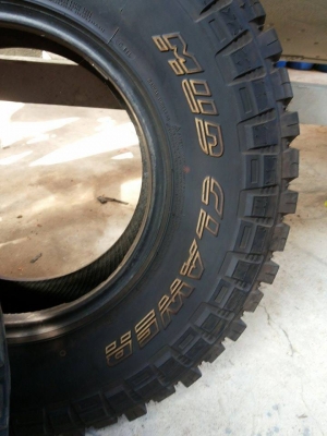 ขายยาง 285/75/16 MUD CLAWER DEESTONE