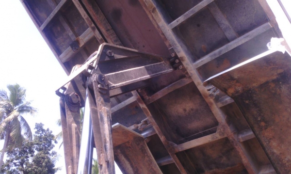 ขาย กระบะ 10 ล้อ กระเหล็ก ดัมพ์ ยาว 6 เมตร อุปกรณ์ครบชุด