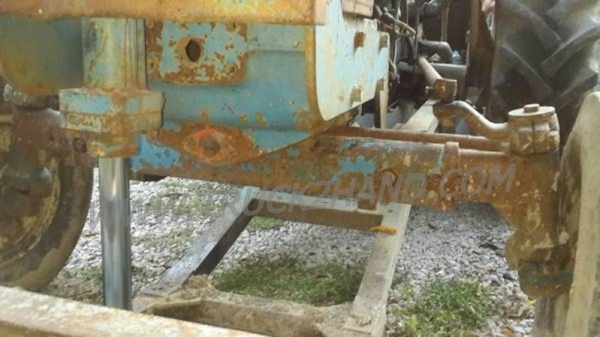 รถไถ ยี่ห้อ FORD รุ่น 6600 เครื่องT5 ปั้มเหลี่ยม มีเล่มทะเบียน รถไถ ยี่ห้อ FORD รุ่น 6600 เครื่องT5 ปั้มเหลี่ยม มีเล่มทะเบียน