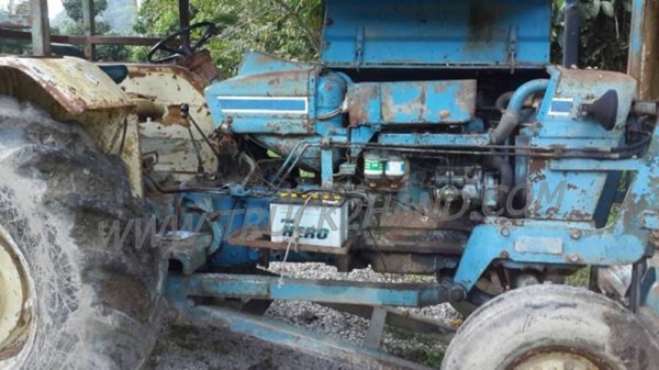 รถไถ ยี่ห้อ FORD รุ่น 6600 เครื่องT5 ปั้มเหลี่ยม มีเล่มทะเบียน รถไถ ยี่ห้อ FORD รุ่น 6600 เครื่องT5 ปั้มเหลี่ยม มีเล่มทะเบียน