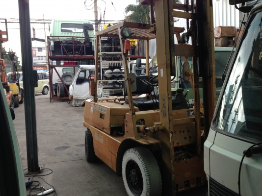ขายFORK LIFT มิตซูบิชิ เบนซิน 2.5 ตัน เสาสูง 3.5 เมตร