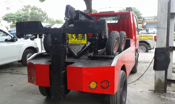 ขายรถยกสี่ล้อกลาง ช้อนล้อ ล้อเสริม เต็มระบบ ขายด่วน ขายรถยกสี่ล้อกลาง ช้อนล้อ ล้อเสริม เต็มระบบ ขายด่วน