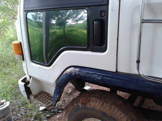 ขายหกล้อดั้มดิน