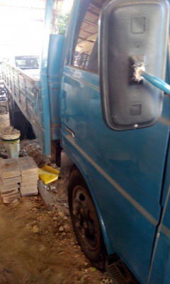 ขายรถบรรทุก 6 ล้อใหญ่กระบะคาร์โก้ TOYOTA เครื่อง 13B 85 แรงม้าปี 2542 ราคา 135000