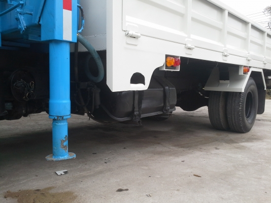 ขาย 6 ล้อ   HINO   KM 779   ติดเครน 3 ตัน