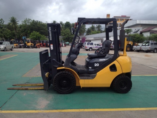 ขายรถโฟล์คลิฟท์ KOMATSU 2.0ตัน เสาสูง 3 เมตร  เครื่องยนต์ดีเซล เกียร์ออโต้ รถสวย  (2365)พร้อมใช้งาน ติดต่อ 089-9357399 ดลนภัส