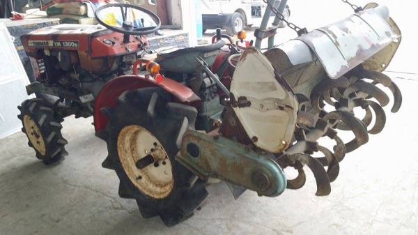 รถไถพรวนดินนั่งขับ  YANMAR  13 แรง  เก่าญี่ปุ่น 2 เพลา เครื่องยนต์ดีเซล