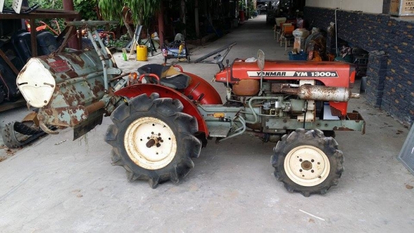 รถไถพรวนดินนั่งขับ  YANMAR  13 แรง  เก่าญี่ปุ่น 2 เพลา เครื่องยนต์ดีเซล
