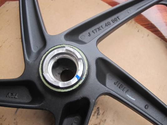 ขายล้อแม็กมอไซค์ HONDA  WAVE 110i  2014