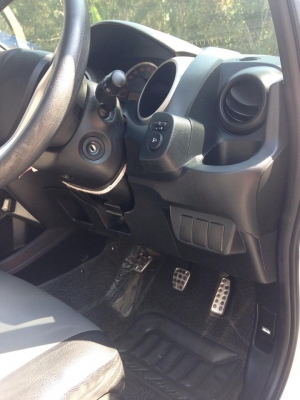 HONDA - JAZZ -  i-VTEC 1.5 MT