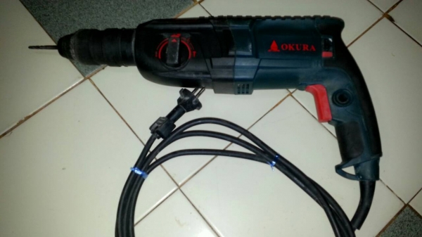 ขายสว่านไฟฟ้าระบบโรตารี่รุ่นใหญ่3ระบบราคาถูกๆสภาพดีมากๆแรงๆ800วัตต์เต็มๆครับ