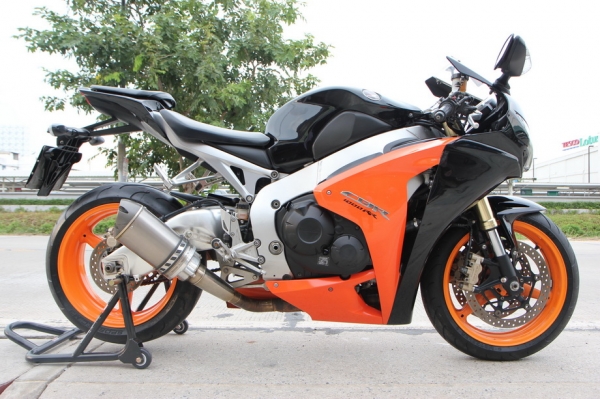 <จัดไฟแนนท์ได้>สด-ผ่อน ขาย HONDA CBR1000RR ปี2009 ทะเบียนแท้ๆๆ