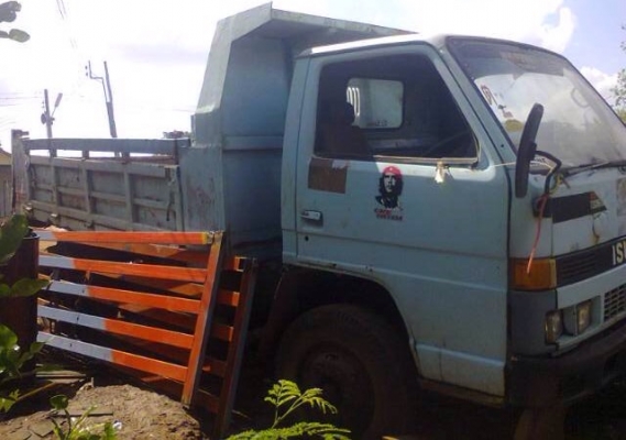 ISUZU TL - 110 HP 4BE1 หกล้อดั๊มพ์ ช่วงล่างใหญ่เฟืองท้ายติด F ครบพร้อมใช้งาน วางเครื่องและวางหัวเก๋ง NKR ลงเล่มครบถูกต้องพร้อมโอน กระบะดั๊มพ์เหล็ก 4 ตันความยาว 3.50 เมตรสภาพดีมากครับ เอกสารทะเบียนครบพร้อมโอน ราคาต่อรองได้ครับ