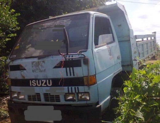 ISUZU TL - 110 HP 4BE1 หกล้อดั๊มพ์ ช่วงล่างใหญ่เฟืองท้ายติด F ครบพร้อมใช้งาน วางเครื่องและวางหัวเก๋ง NKR ลงเล่มครบถูกต้องพร้อมโอน กระบะดั๊มพ์เหล็ก 4 ตันความยาว 3.50 เมตรสภาพดีมากครับ เอกสารทะเบียนครบพร้อมโอน ราคาต่อรองได้ครับ