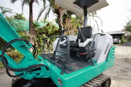 ขายรถแม็คโคร SUMITOMO รุ่น 32j รถสวย เก่าญี่ปุ่นแท้ ไม่เคยผ่านการใช้งานในไทย ติดต่อ 086-775-7900, 086-324-1992 ขายรถแม็คโคร SUMITOMO รุ่น 32j รถสวย เก่าญี่ปุ่นแท้ ไม่เคยผ่านการใช้งานในไทย ติดต่อ 086-775-7900, 086-324-1992