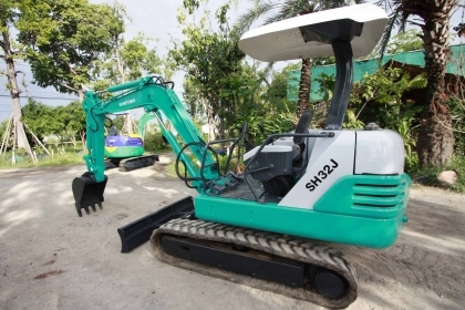 ขายรถแม็คโคร SUMITOMO รุ่น 32j รถสวย เก่าญี่ปุ่นแท้ ไม่เคยผ่านการใช้งานในไทย ติดต่อ 086-775-7900, 086-324-1992 ขายรถแม็คโคร SUMITOMO รุ่น 32j รถสวย เก่าญี่ปุ่นแท้ ไม่เคยผ่านการใช้งานในไทย ติดต่อ 086-775-7900, 086-324-1992
