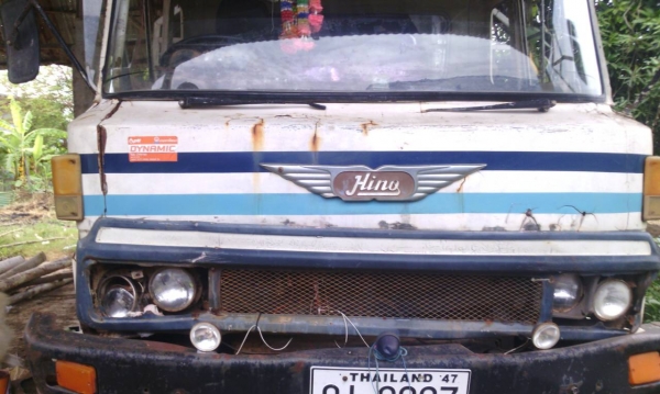 รถ เทนเลอร์ HiNo-KT927-195แรง สโลว์ 2เพา ขึ้นรถเกี่ยวและแบ็คโฮ200สะบาย ทะเบียนพร้อมโอน ราคาคุยได้ ครับ