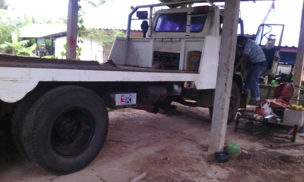 รถ เทนเลอร์ HiNo-KT927-195แรง สโลว์ 2เพา ขึ้นรถเกี่ยวและแบ็คโฮ200สะบาย ทะเบียนพร้อมโอน ราคาคุยได้ ครับ