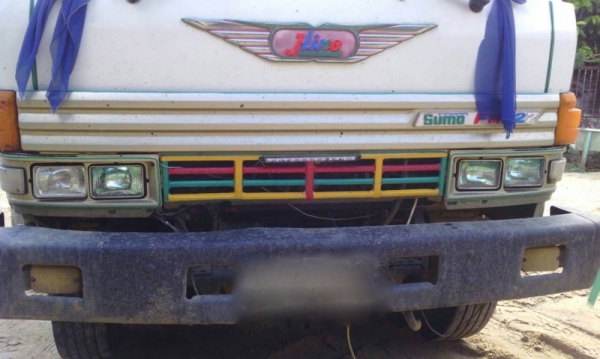 รถฮีโน่ 10 ล้อดั้ม FM227  220 แรงม้า. ปี 34  สนใจติดต่อ  081 - 6079515