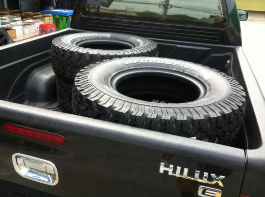 ขายยาง BF Goodrich All-terrain ขนาด 265 75 r16 ปี14