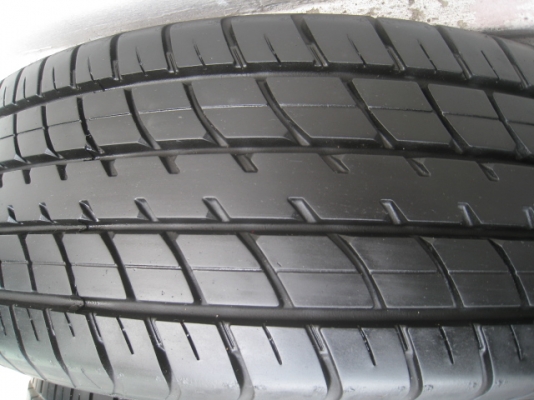 ขายล้อแม็ก Toyota vios 15" พร้อมยางปี13สนใจติดต่อเล็กคลองสามครับ 081-3747940