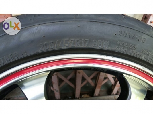 แม็ก17 ราคาเท่า 15 ล้อสวยรอยเล็กน้อย ยาง nitto made in japan 205 45 17 ปลายปี2012