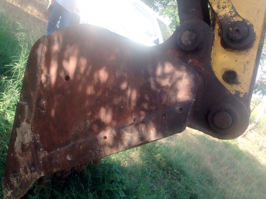 KOBELCO MARK III SK 200 รถบอดี้สวยครับ เครื่องเดิมปั๊มเดิมแห้งแรงดีไม่เยิ้ม ภายในเก๋งสะอาดสวย ไฟฟ้าตัด หน้าจอไม่มีนะครับ รถทำงานไม่โหลดคล่องตัวดี เอวแน่นดี ช่วงล่างแน่นดี ใบแทรคใหญ่โซ่บูทหนาดีประมาณ 70\% พร้อมทำงานได้เลยไม่มีปัญหาครับ เอกสารสัญญาซื้อขาย รา KOBELCO MARK III SK 200 รถบอดี้สวยครับ เครื่องเดิมปั๊มเดิมแห้งแรงดีไม่เยิ้ม ภายในเก๋งสะอาดสวย ไฟฟ้าตัด หน้าจอไม่มีนะครับ รถทำงานไม่โหลดคล่องตัวดี เอวแน่นดี ช่วงล่างแน่นดี ใบแทรคใหญ่โซ่บูทหนาดีประมาณ 70\% พร้อมทำงานได้เลยไม่มีปัญหาครับ เอกสารสัญญาซื้อขาย รา