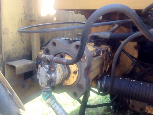 KOBELCO MARK III SK 200 รถบอดี้สวยครับ เครื่องเดิมปั๊มเดิมแห้งแรงดีไม่เยิ้ม ภายในเก๋งสะอาดสวย ไฟฟ้าตัด หน้าจอไม่มีนะครับ รถทำงานไม่โหลดคล่องตัวดี เอวแน่นดี ช่วงล่างแน่นดี ใบแทรคใหญ่โซ่บูทหนาดีประมาณ 70\% พร้อมทำงานได้เลยไม่มีปัญหาครับ เอกสารสัญญาซื้อขาย รา KOBELCO MARK III SK 200 รถบอดี้สวยครับ เครื่องเดิมปั๊มเดิมแห้งแรงดีไม่เยิ้ม ภายในเก๋งสะอาดสวย ไฟฟ้าตัด หน้าจอไม่มีนะครับ รถทำงานไม่โหลดคล่องตัวดี เอวแน่นดี ช่วงล่างแน่นดี ใบแทรคใหญ่โซ่บูทหนาดีประมาณ 70\% พร้อมทำงานได้เลยไม่มีปัญหาครับ เอกสารสัญญาซื้อขาย รา