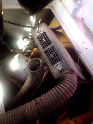 KOBELCO MARK III SK 200 รถบอดี้สวยครับ เครื่องเดิมปั๊มเดิมแห้งแรงดีไม่เยิ้ม ภายในเก๋งสะอาดสวย ไฟฟ้าตัด หน้าจอไม่มีนะครับ รถทำงานไม่โหลดคล่องตัวดี เอวแน่นดี ช่วงล่างแน่นดี ใบแทรคใหญ่โซ่บูทหนาดีประมาณ 70\% พร้อมทำงานได้เลยไม่มีปัญหาครับ เอกสารสัญญาซื้อขาย รา KOBELCO MARK III SK 200 รถบอดี้สวยครับ เครื่องเดิมปั๊มเดิมแห้งแรงดีไม่เยิ้ม ภายในเก๋งสะอาดสวย ไฟฟ้าตัด หน้าจอไม่มีนะครับ รถทำงานไม่โหลดคล่องตัวดี เอวแน่นดี ช่วงล่างแน่นดี ใบแทรคใหญ่โซ่บูทหนาดีประมาณ 70\% พร้อมทำงานได้เลยไม่มีปัญหาครับ เอกสารสัญญาซื้อขาย รา