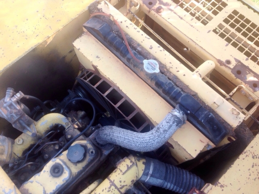 KOBELCO MARK III SK 200 รถบอดี้สวยครับ เครื่องเดิมปั๊มเดิมแห้งแรงดีไม่เยิ้ม ภายในเก๋งสะอาดสวย ไฟฟ้าตัด หน้าจอไม่มีนะครับ รถทำงานไม่โหลดคล่องตัวดี เอวแน่นดี ช่วงล่างแน่นดี ใบแทรคใหญ่โซ่บูทหนาดีประมาณ 70\% พร้อมทำงานได้เลยไม่มีปัญหาครับ เอกสารสัญญาซื้อขาย รา KOBELCO MARK III SK 200 รถบอดี้สวยครับ เครื่องเดิมปั๊มเดิมแห้งแรงดีไม่เยิ้ม ภายในเก๋งสะอาดสวย ไฟฟ้าตัด หน้าจอไม่มีนะครับ รถทำงานไม่โหลดคล่องตัวดี เอวแน่นดี ช่วงล่างแน่นดี ใบแทรคใหญ่โซ่บูทหนาดีประมาณ 70\% พร้อมทำงานได้เลยไม่มีปัญหาครับ เอกสารสัญญาซื้อขาย รา