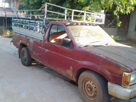 ขาย นิสสัน บิ๊กเอ็มตอนเดียว เครื่องดีมากพร้อมทะเบียนภาษีขาด กุมภา 57