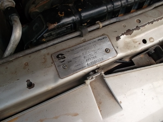 1997 ISUZU, 2.5 SLX SPACECAB TURBO โฉม DRAGON (ปี96-02) สีบรอนซ์ทอง เกียร์ธรรมดา 1997 ISUZU, 2.5 SLX SPACECAB TURBO โฉม DRAGON (ปี96-02) สีบรอนซ์ทอง เกียร์ธรรมดา