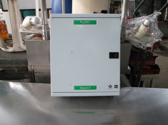 ตู้ควบคุมไฟฟ้า  สแควดี  380Vหรือ220Vได้หมดครับ ใหม่ๆ